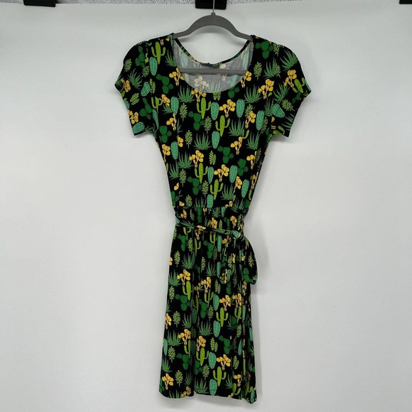 ModCloth Dresses & Skirts - ModCloth Cactus Print Dress Sz Small Black Green Tie Waist Stretch